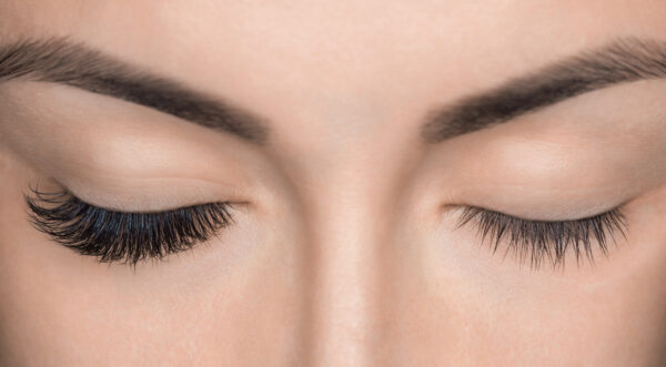 Formation certifiante "Pratiquer la pose d'extension de cils" (3 jours) – Image 2